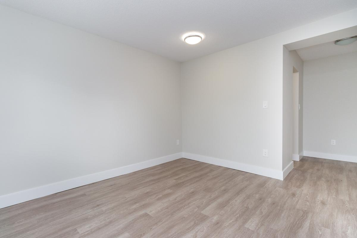 Alderwood Place Apartments - Photo 17