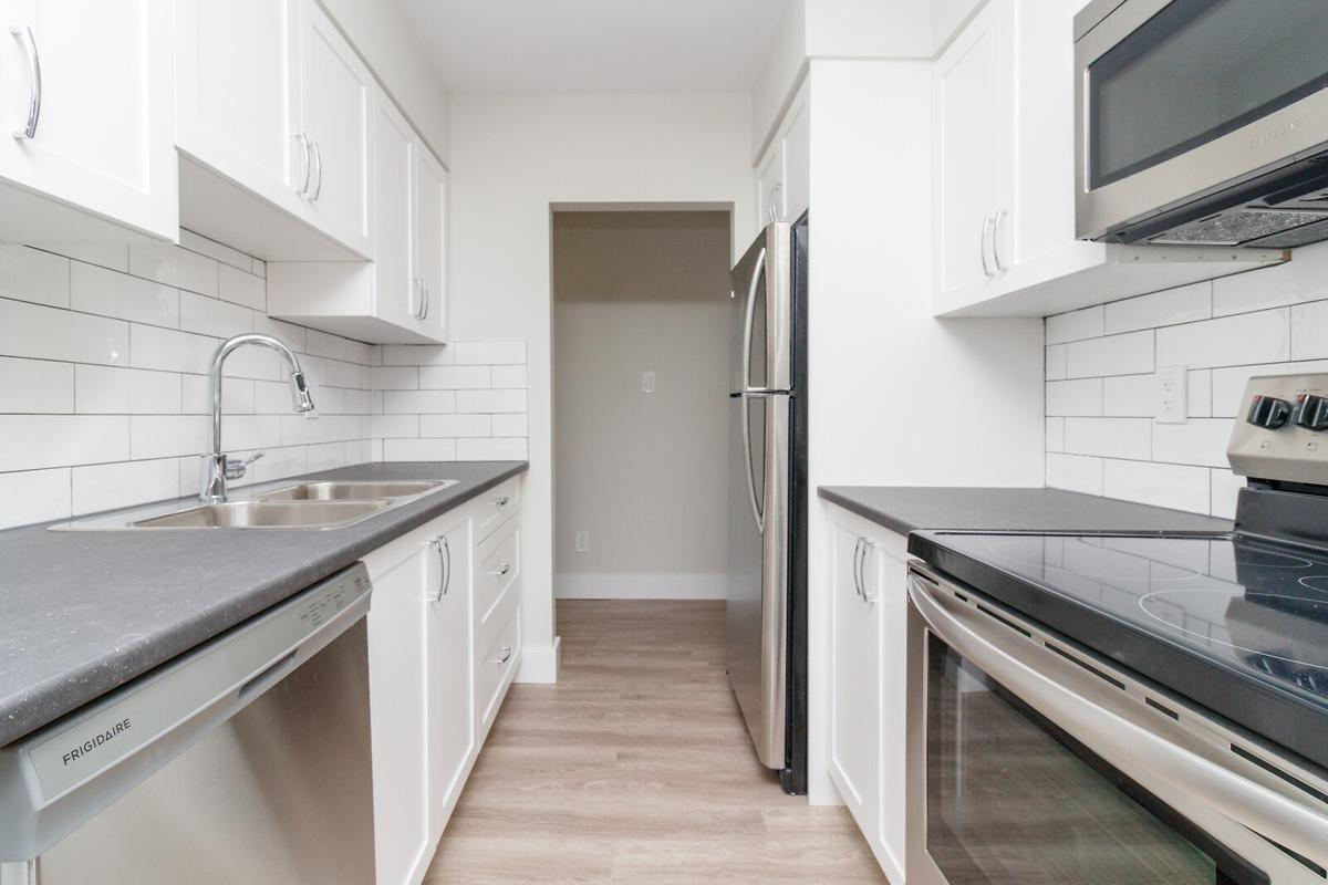 Bowen Estates - Photo 3