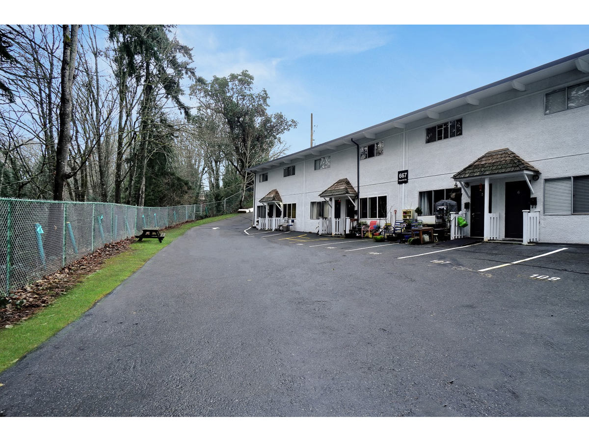 Riverbend Terrace - Photo 35