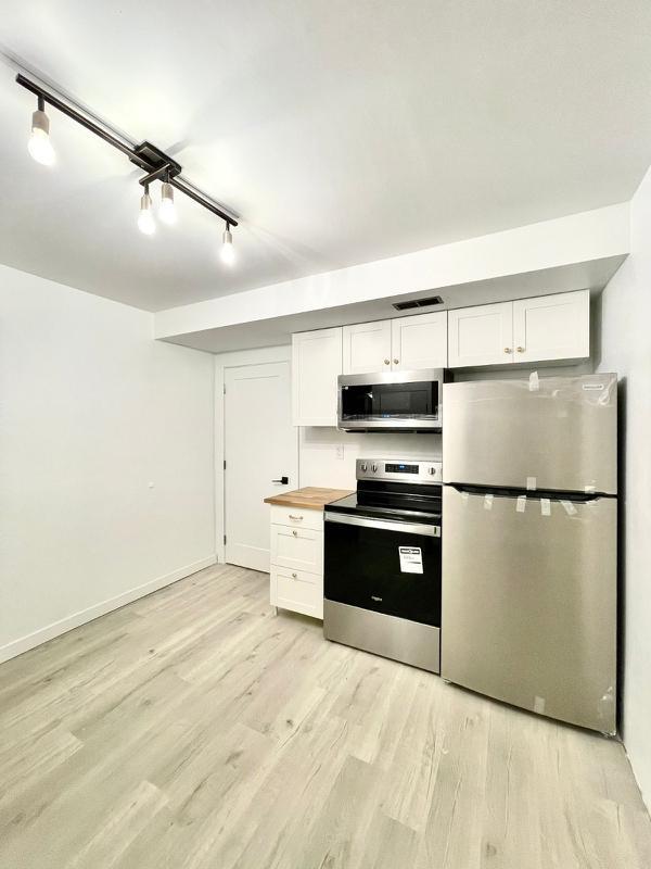  2133 Sperling Ave - Photo 8