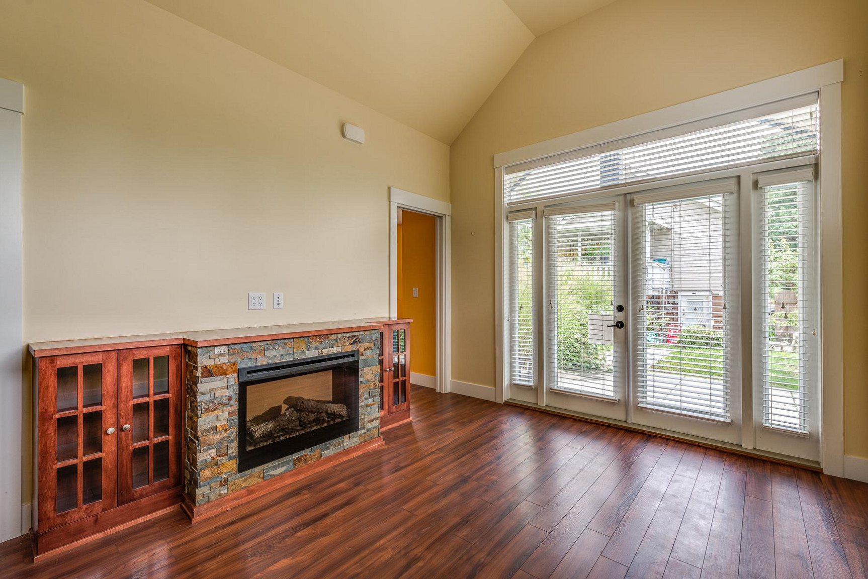 328 East 20th Street - Photo 7