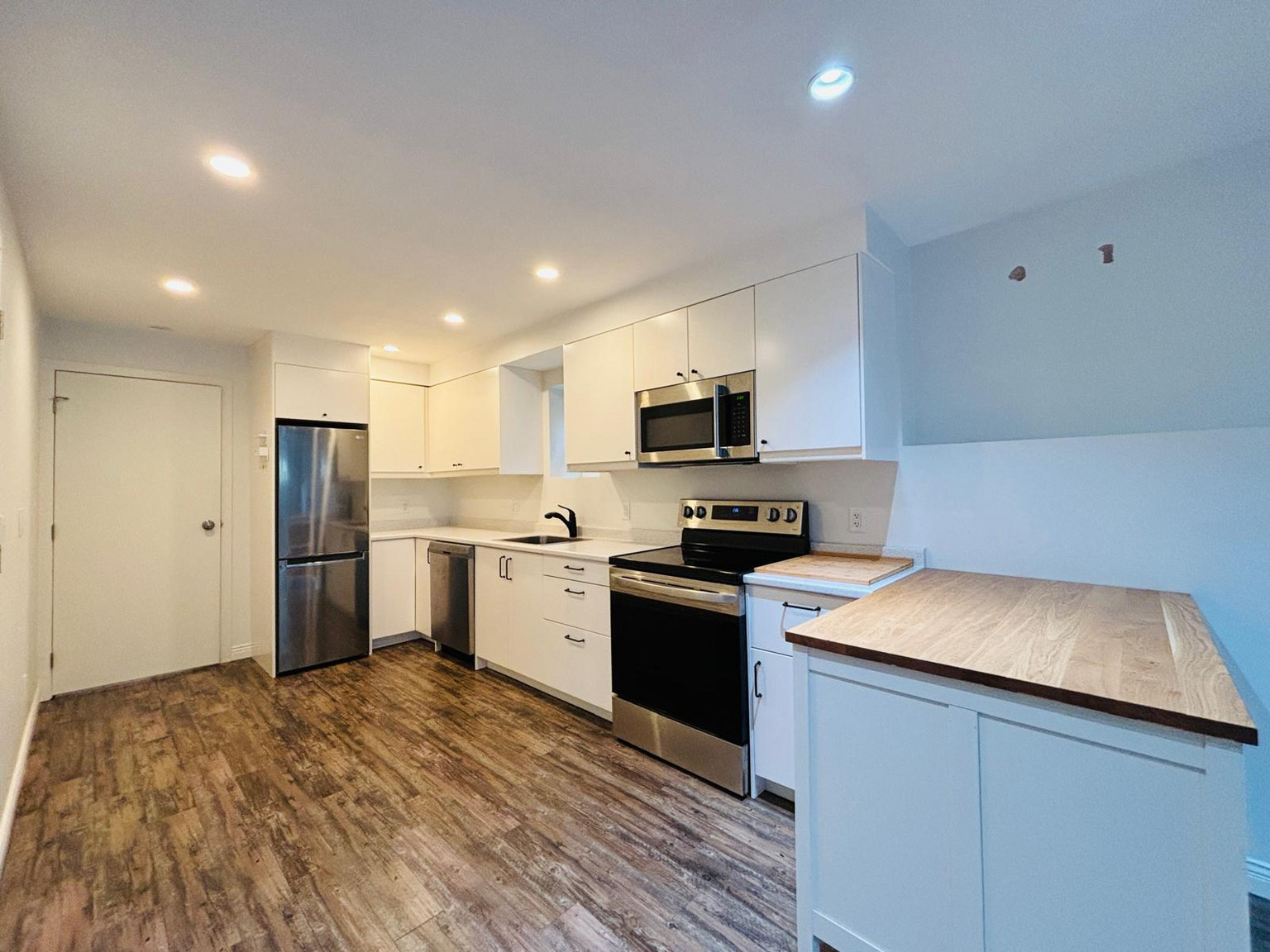 2629 E 6th Avenue - Photo 13