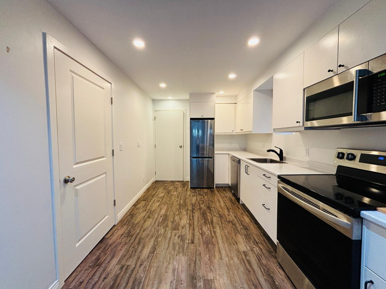 2629 E 6th Avenue - Photo 15