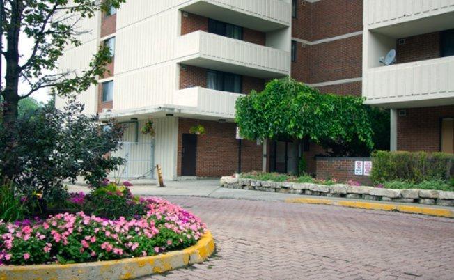 Hillburn Apartments - Photo 3