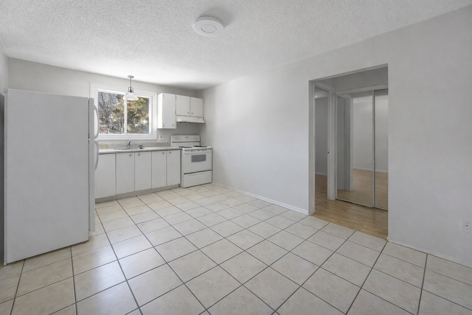 96 Boulevard du Mont-Bleu — photo 3