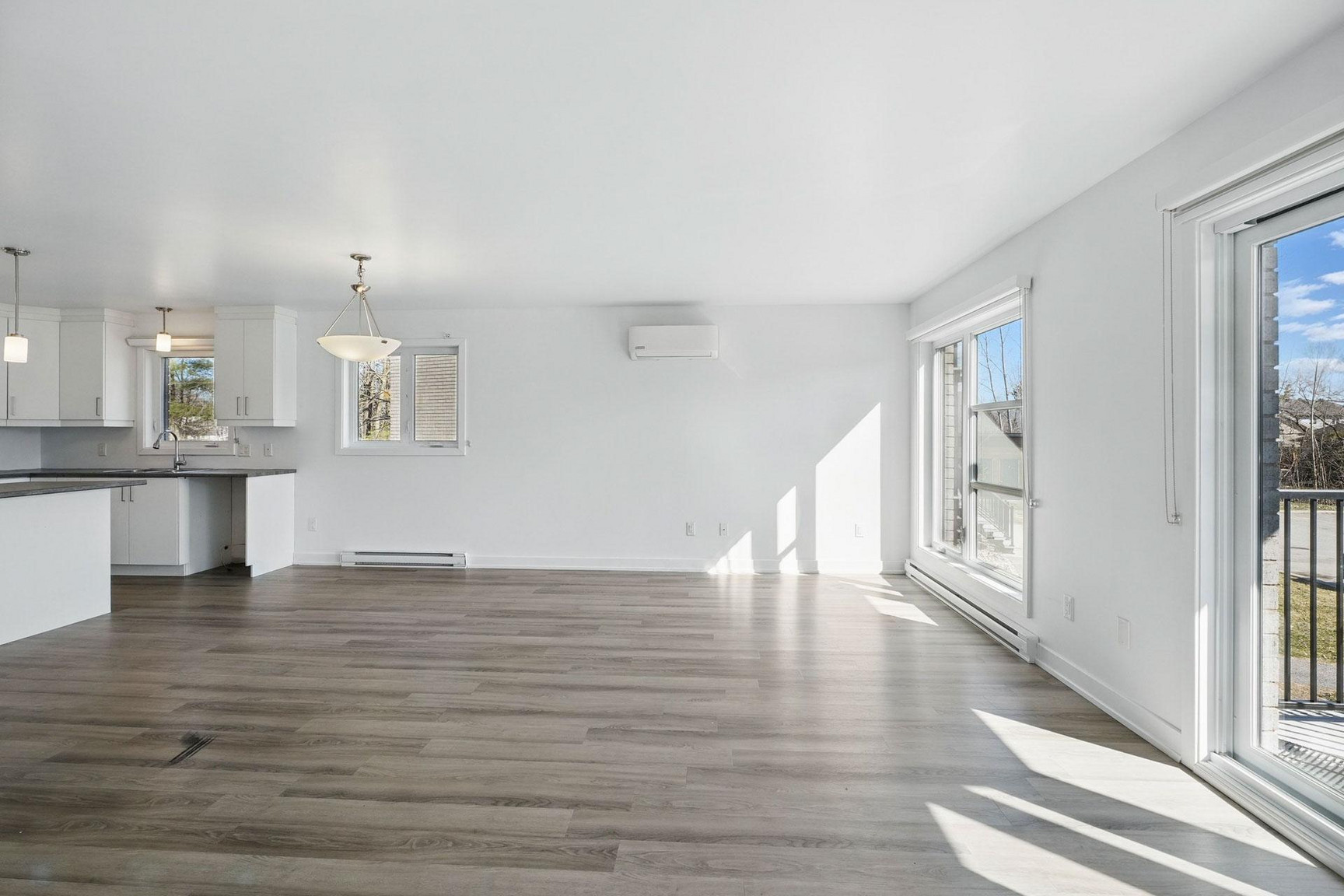 1519 Boulevard Saint-René Est — photo 3