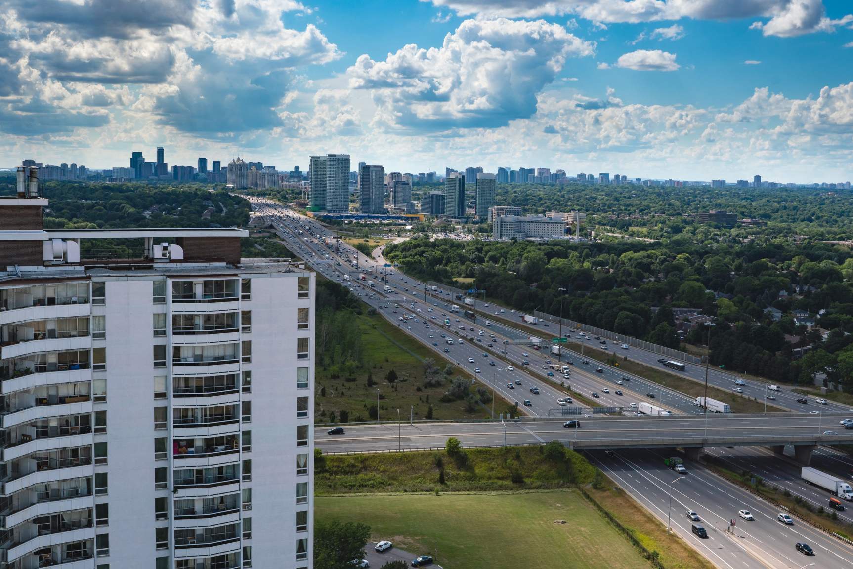 150 Graydon Hall Apartments - Photo 85