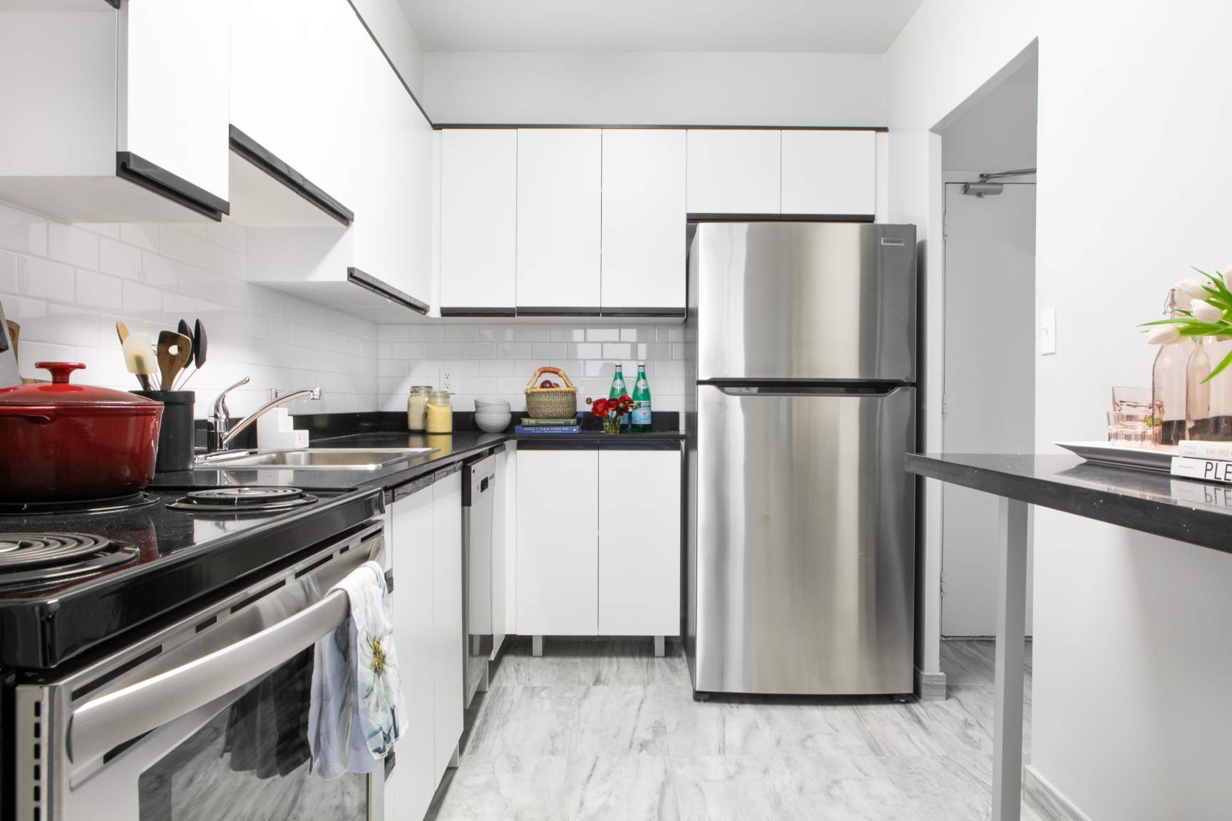50 Graydon Hall Apartments - Photo 22
