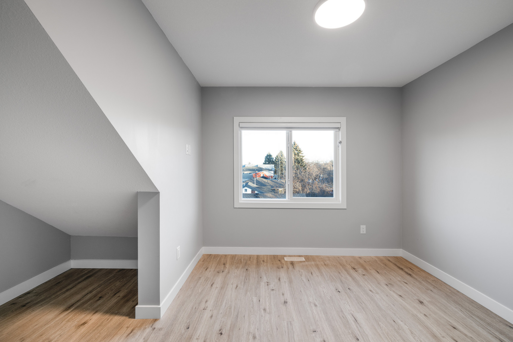 8750 83 Avenue Northwest - Photo 8