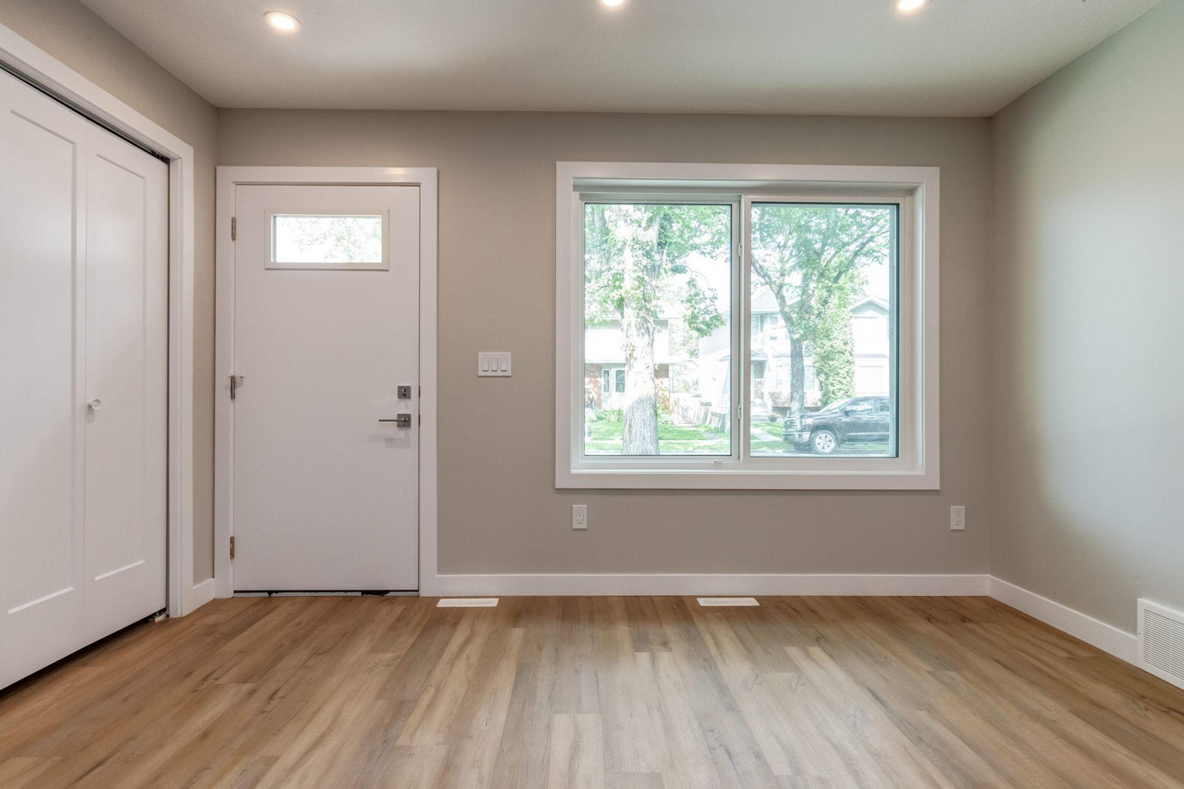 11323 122 Street - Photo 10