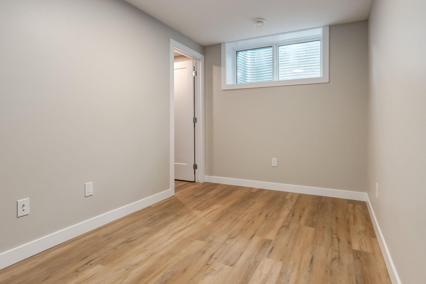 11323 122 Street - Photo 16