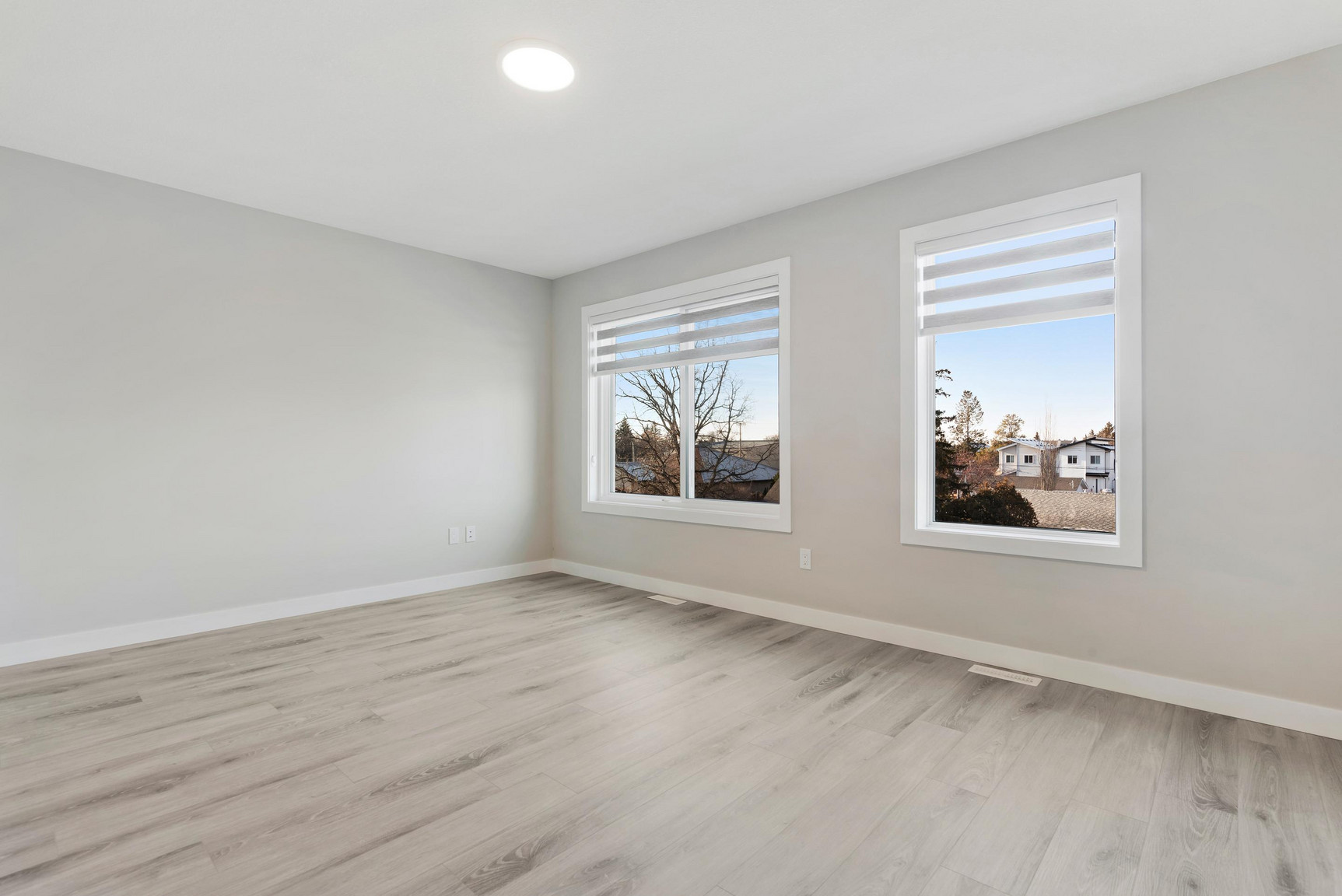 9823 154 Street - Photo 10