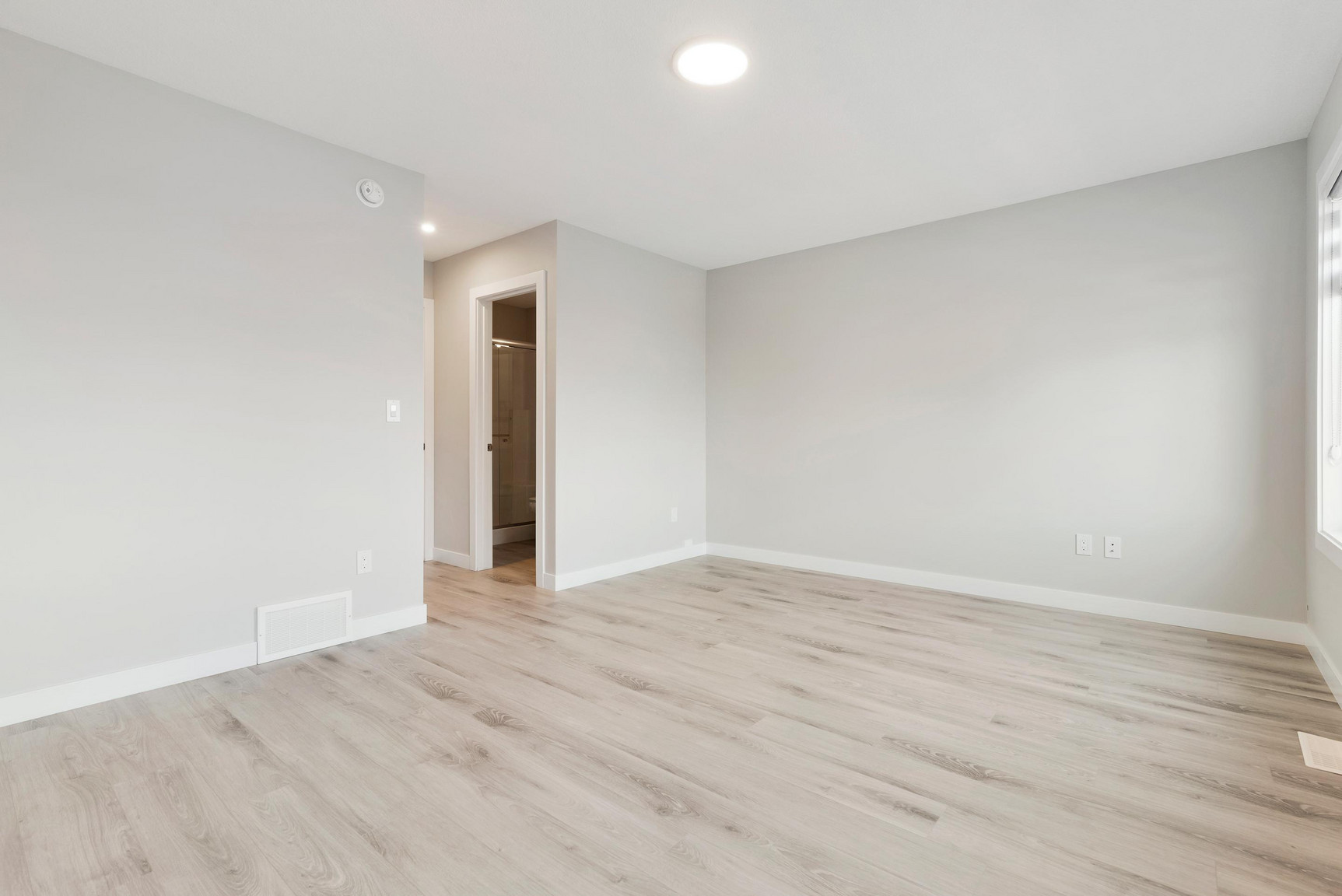 9823 154 Street - Photo 12