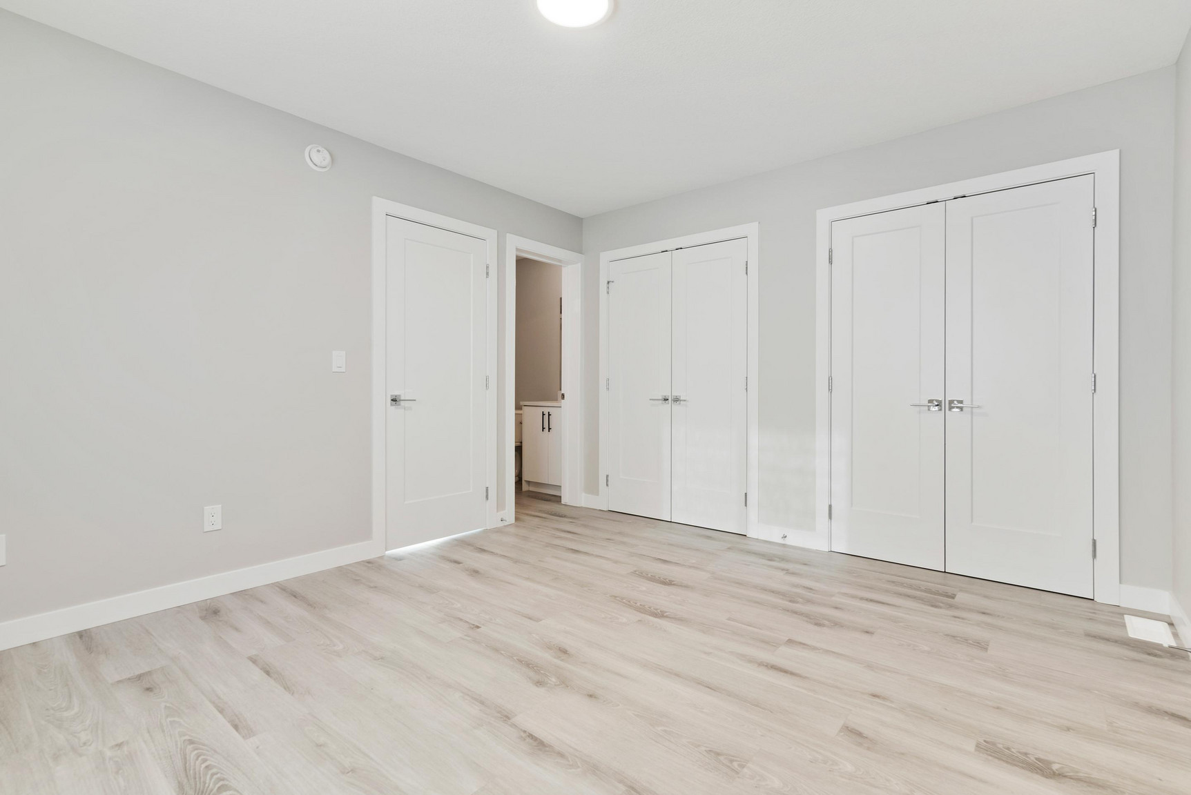 9823 154 Street - Photo 11