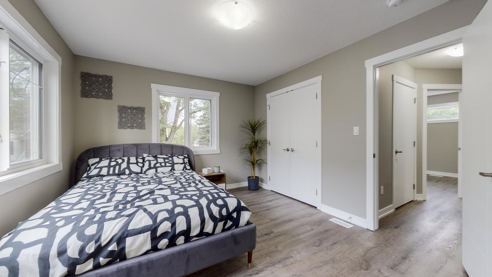 10923 77 Avenue Northwest - Photo 7