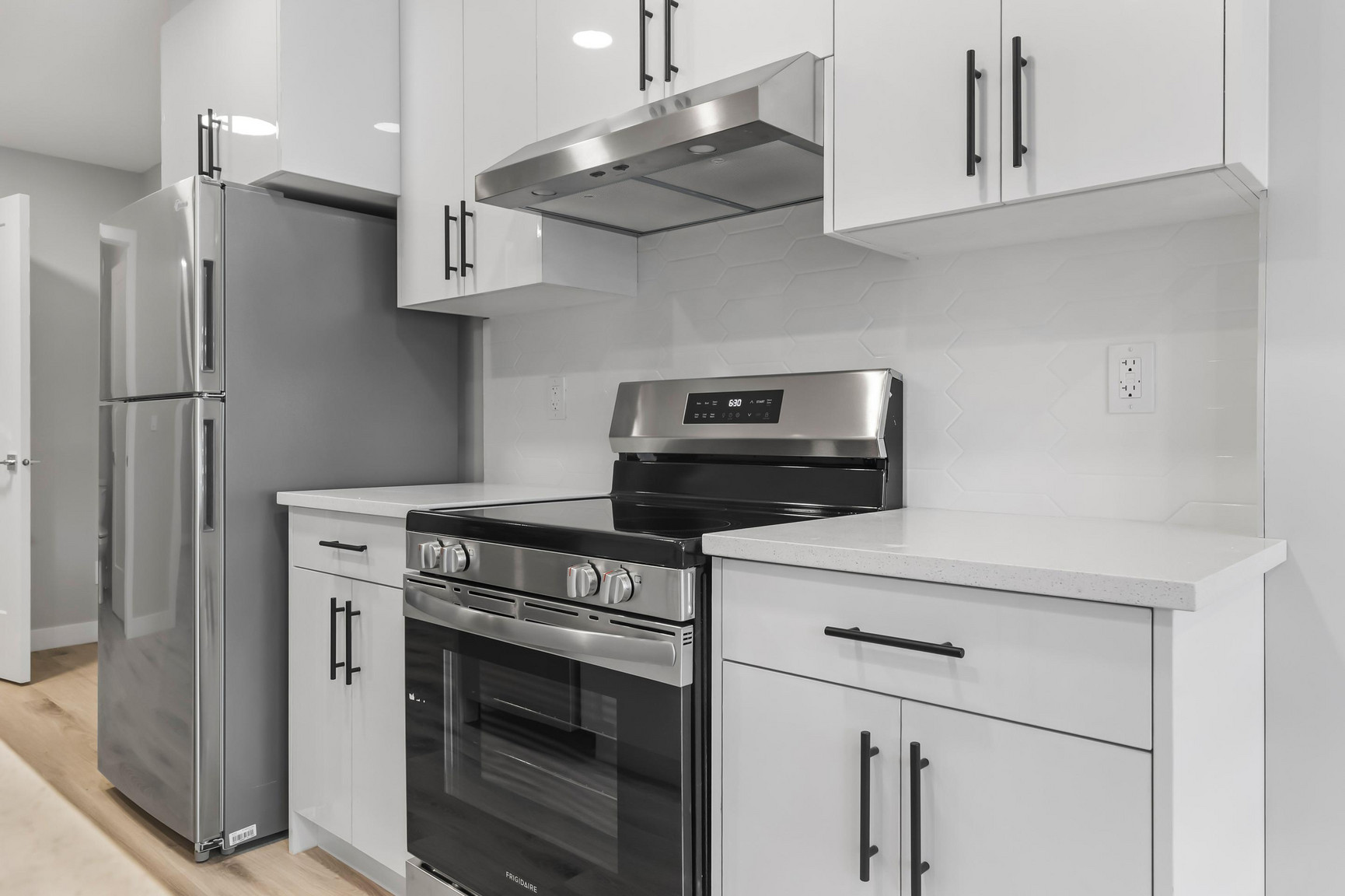 9823 154 Street - Photo 7