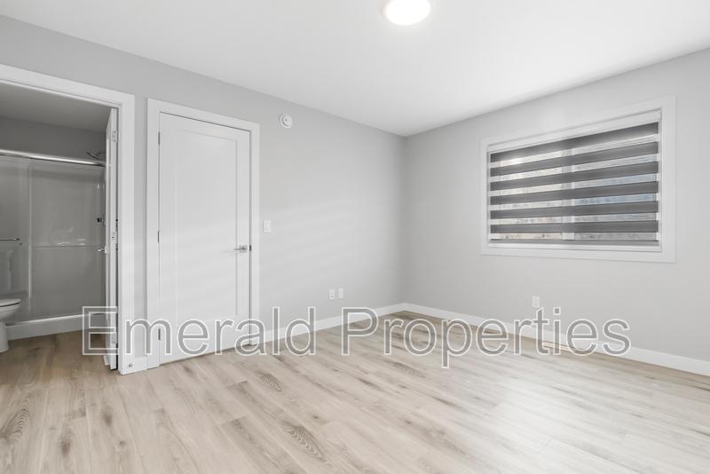 10441 132 St NW - Photo 85