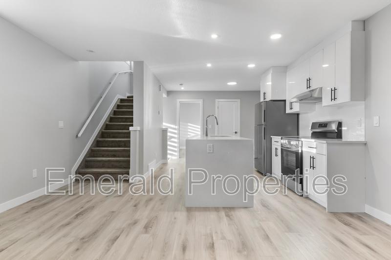 10441 132 St NW - Photo 79