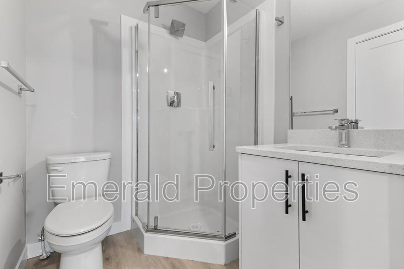 10441 132 St NW - Photo 49