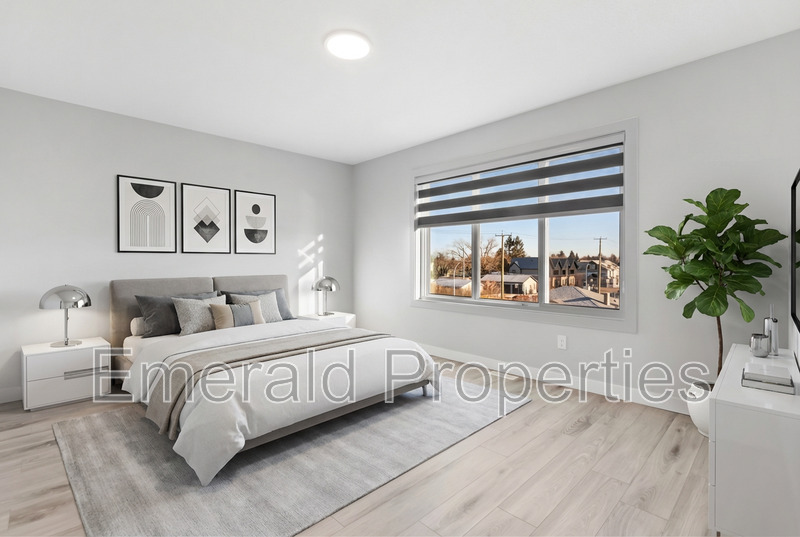 10441 132 St NW - Photo 13