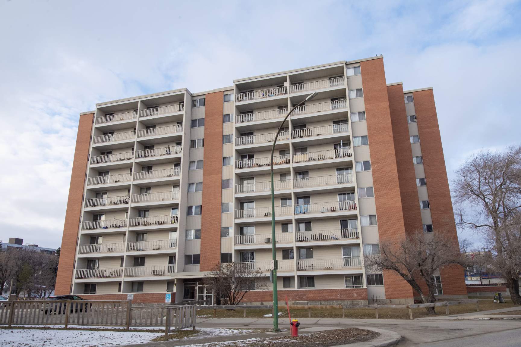 Dakota Towers - Photo 6