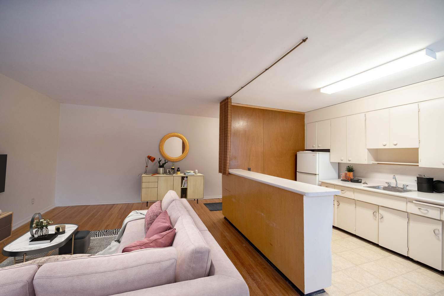 Pamela Apartments - Photo 8
