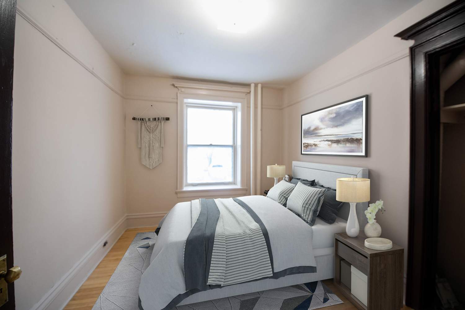 Roslyn Square - Photo 12
