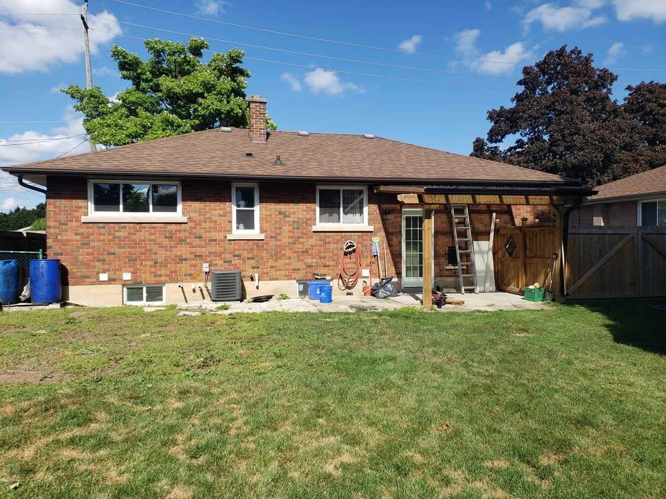 105 Harold Ave - Photo 2