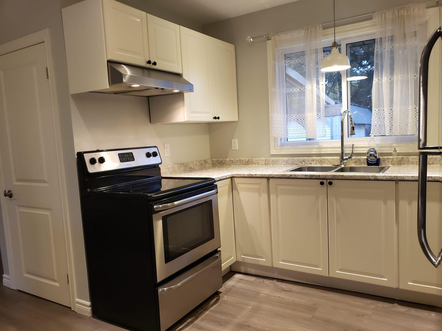 105 Harold Ave - Photo 8