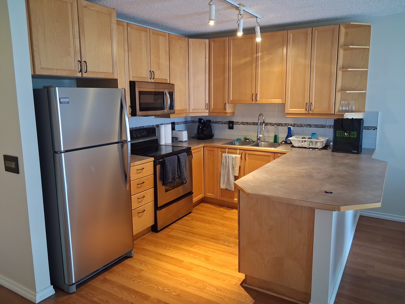 112 14 Avenue Southeast - Photo 5