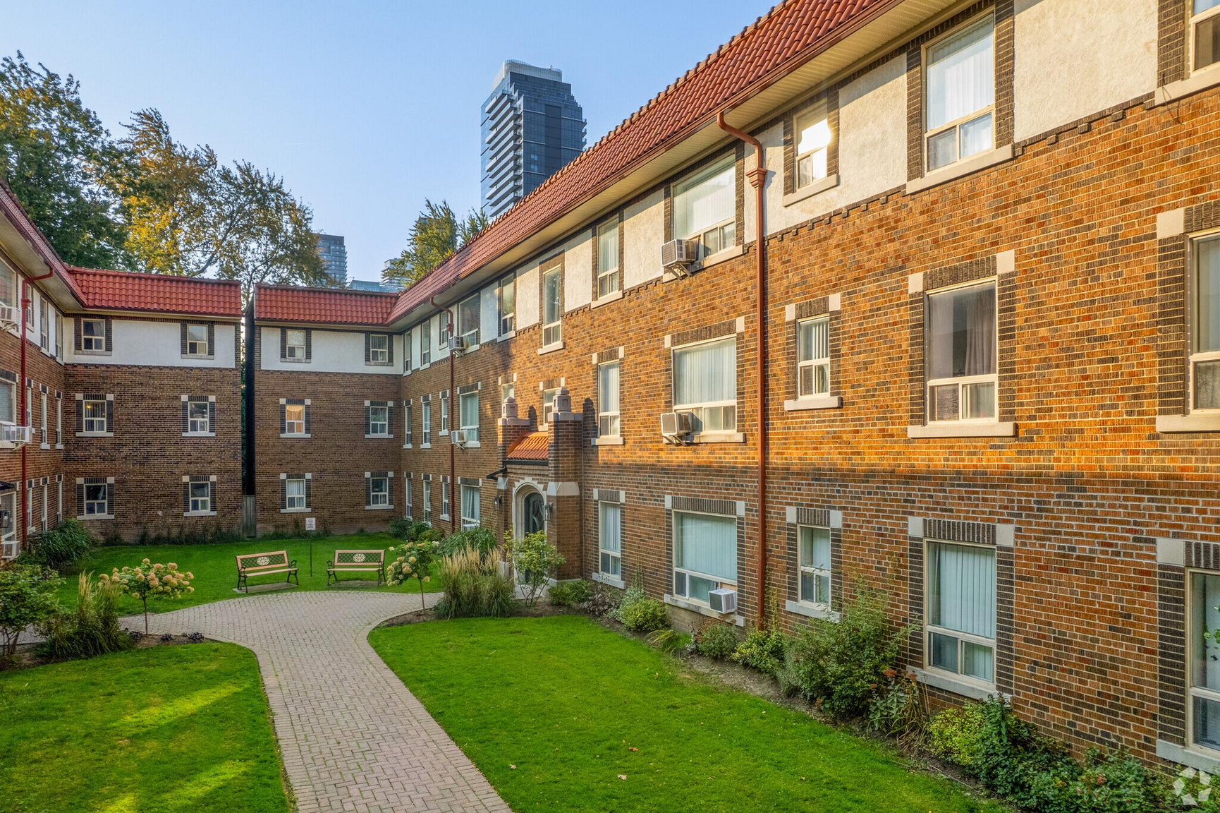 Sherwood Court Apartments - Photo 20