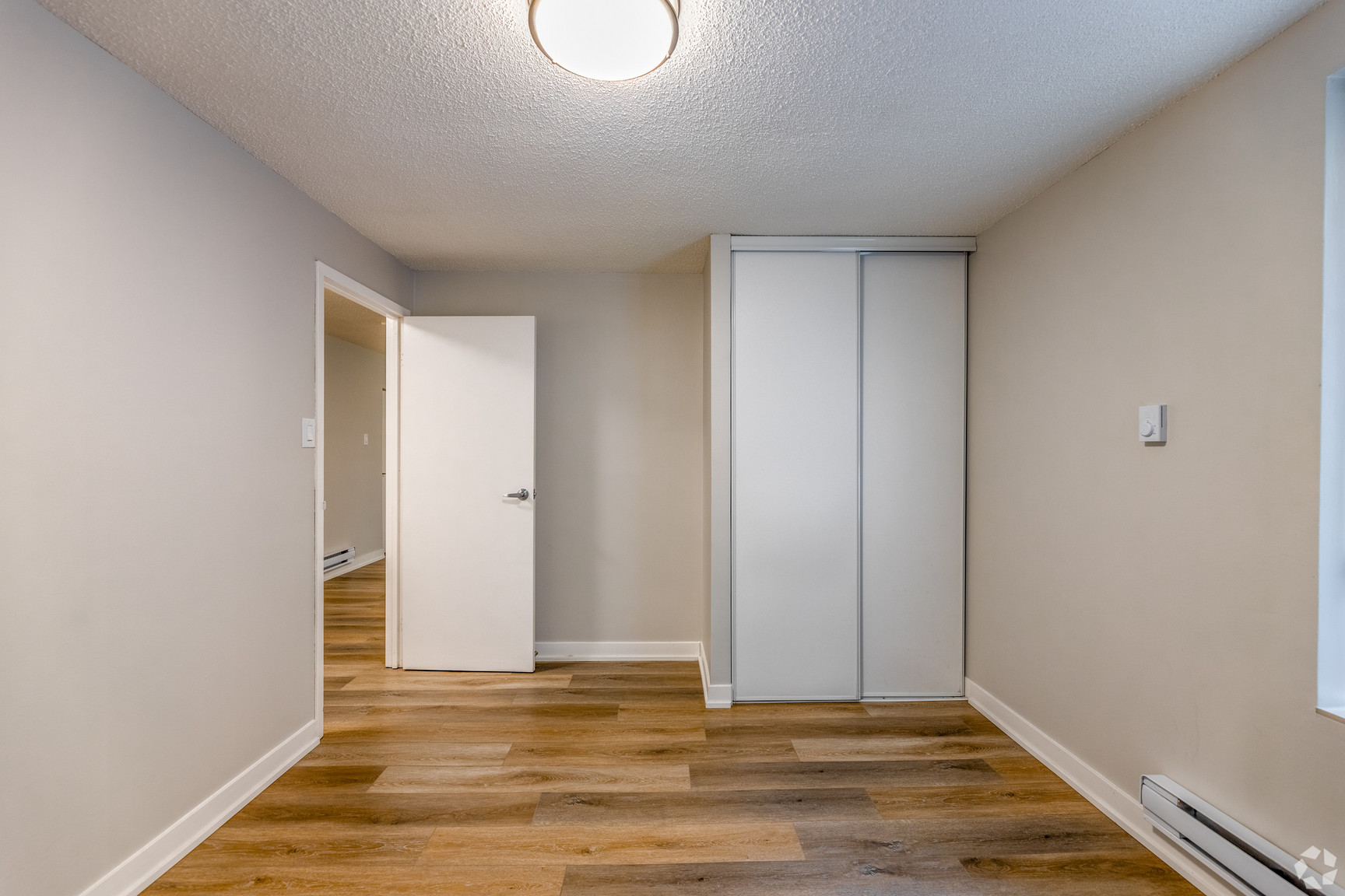 Sherwood Court Apartments - Photo 10