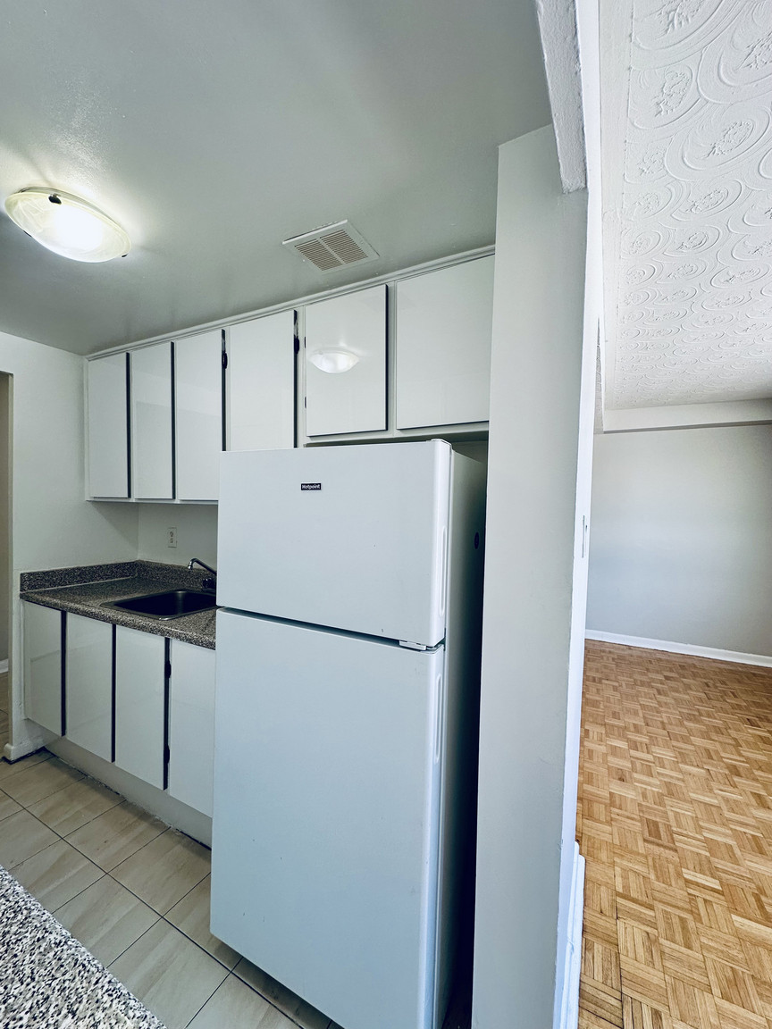 1533-1537 Wilson Avenue - Photo 3