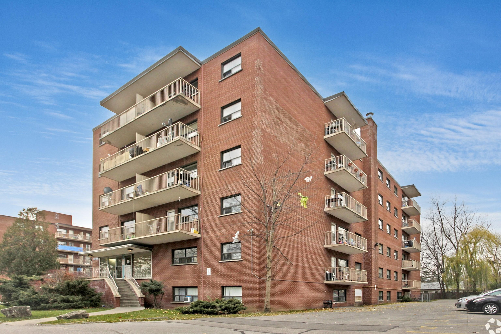 2333-2340 Park Towers Avenue - Photo 23