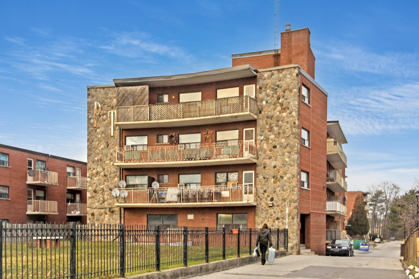 2333-2340 Park Towers Avenue - Photo 20