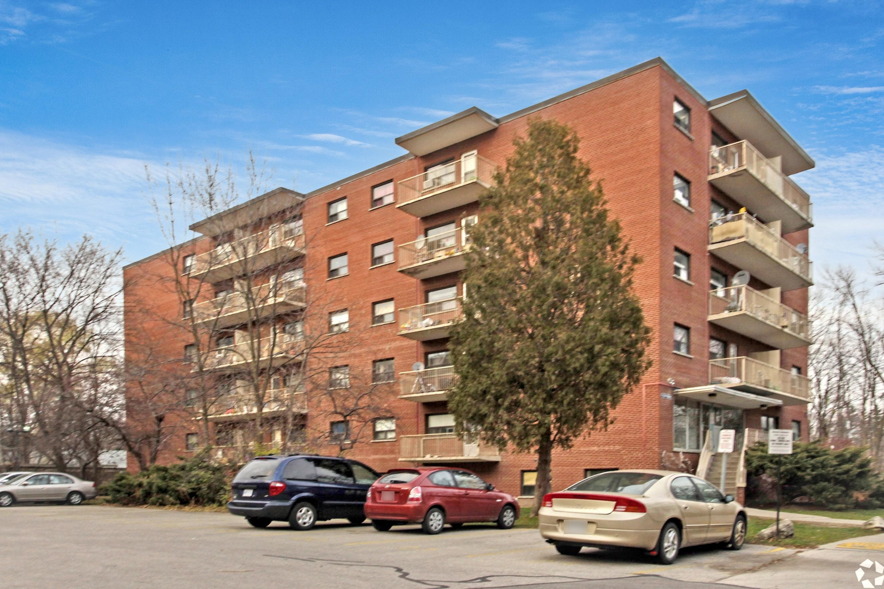 2333-2340 Park Towers Avenue - Photo 17