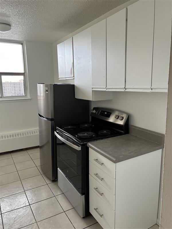 2900 Jane Street - Photo 2