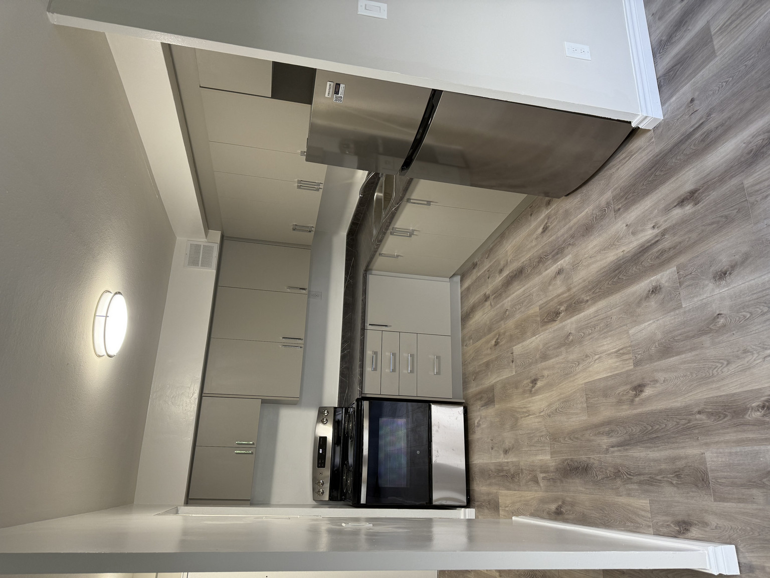 2808 Keele Street Apartments  - Photo 3