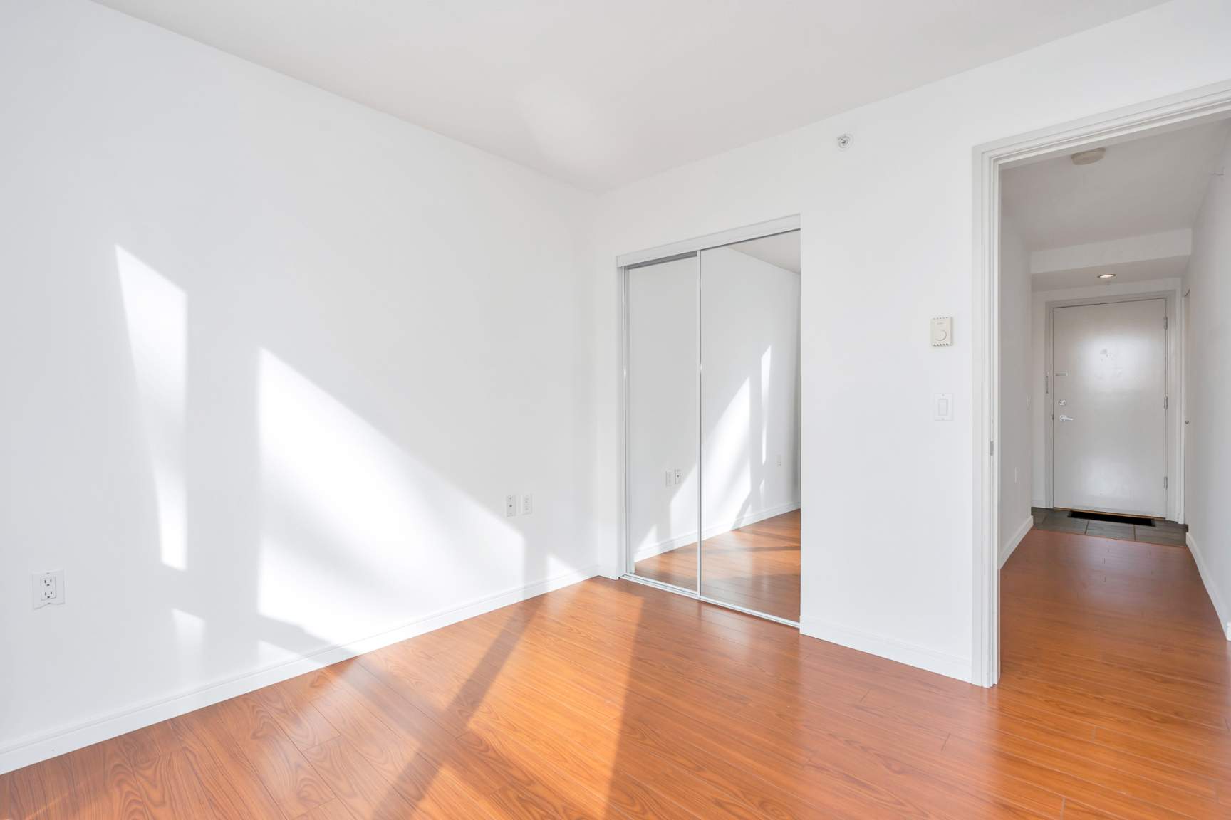 1068 Hornby St - Photo 26