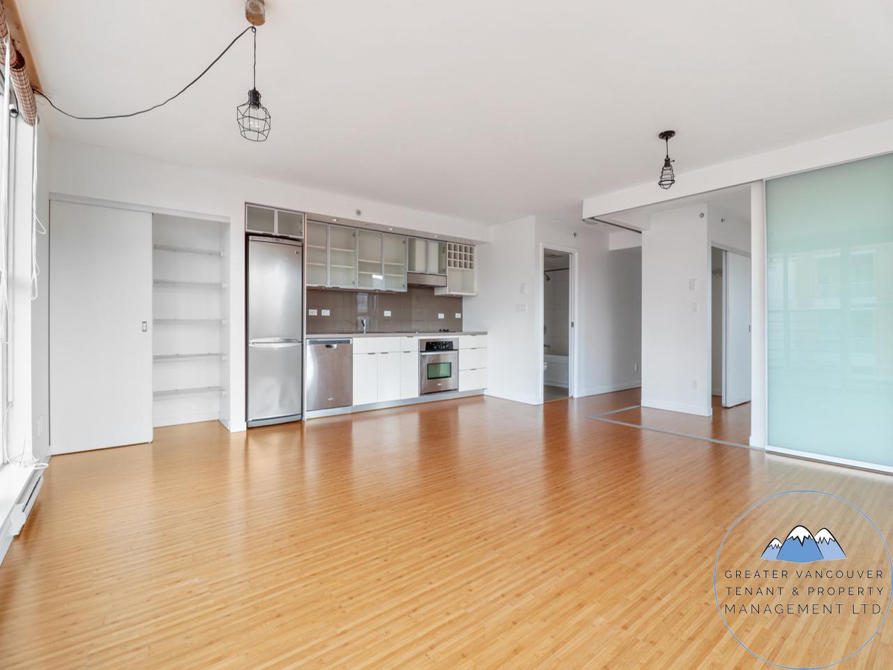 168 Powell St - Photo 6