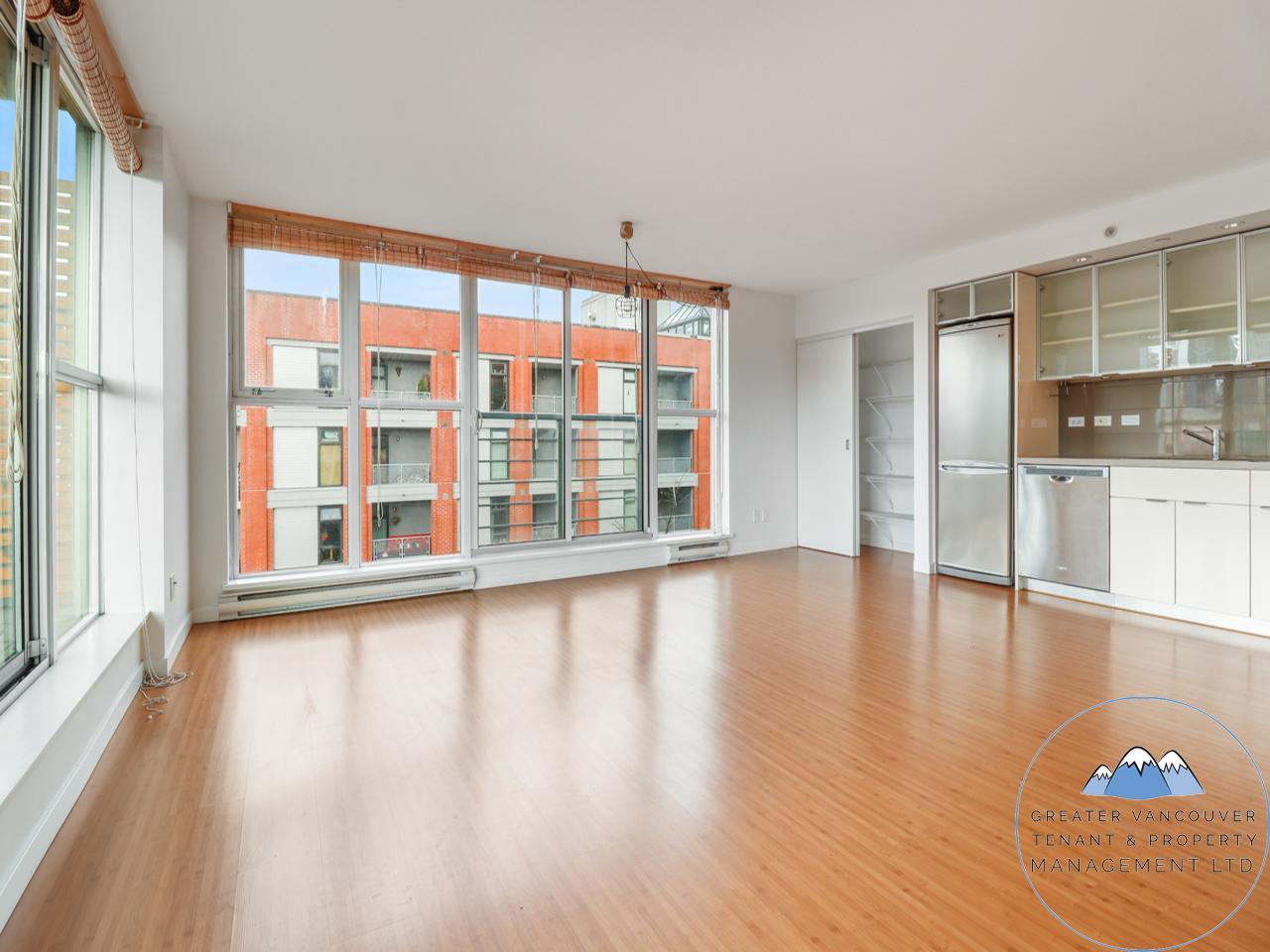 168 Powell St - Photo 8