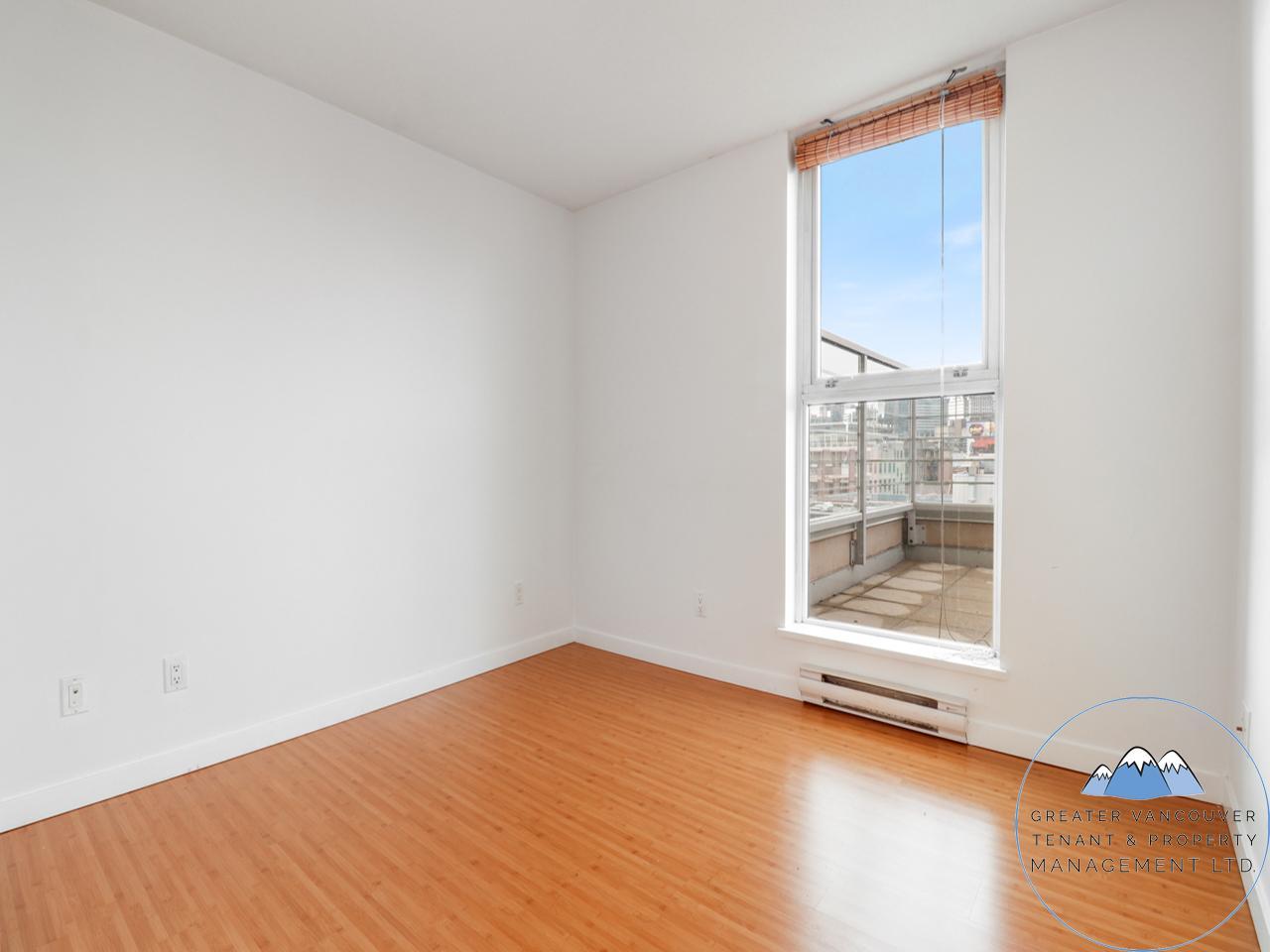 168 Powell St - Photo 14