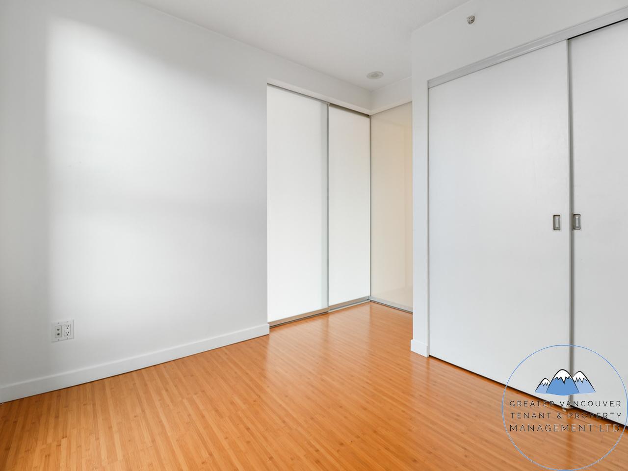 168 Powell St - Photo 12