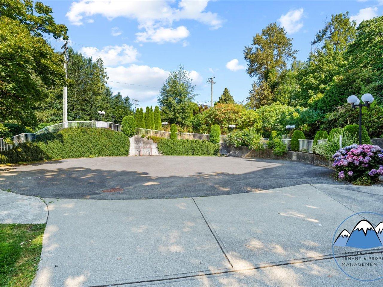 1945 Woodway Place, Burnaby - Photo 52