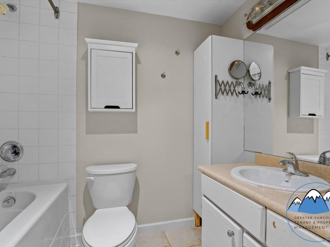 1945 Woodway Place, Burnaby - Photo 36