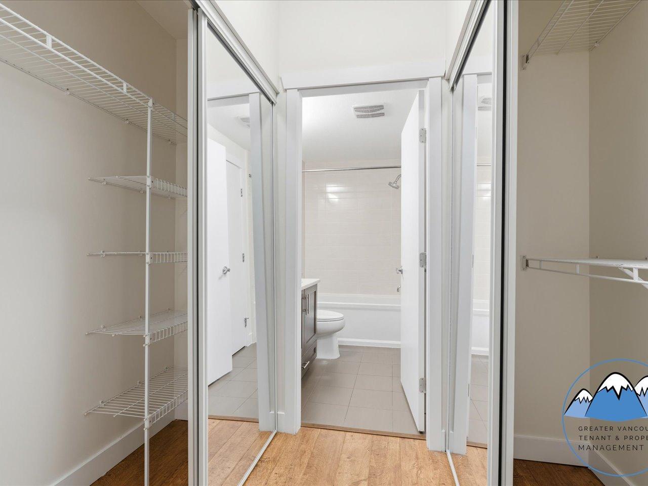 13468 King George Boulevard, Surrey - Photo 15