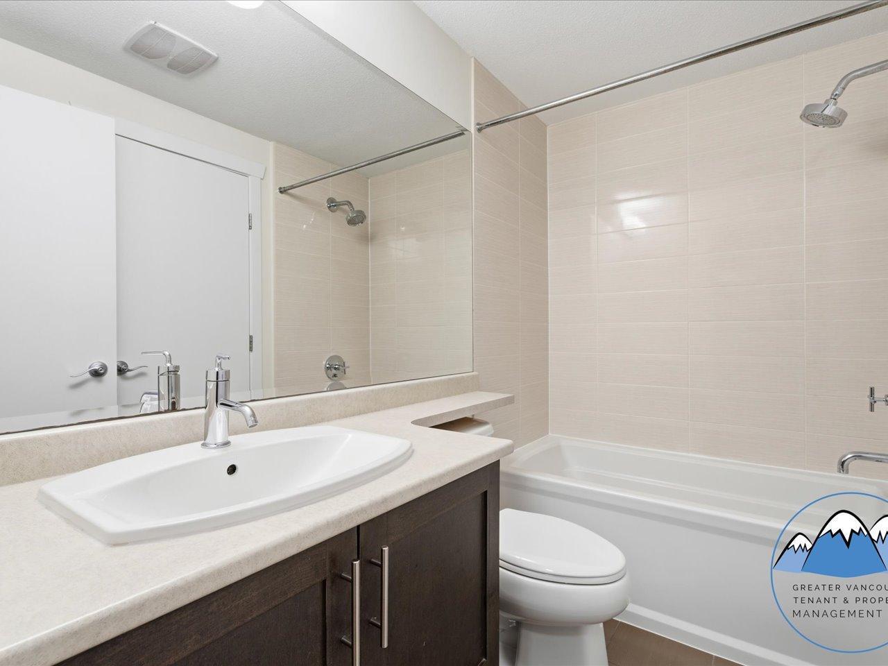 13468 King George Boulevard, Surrey - Photo 16