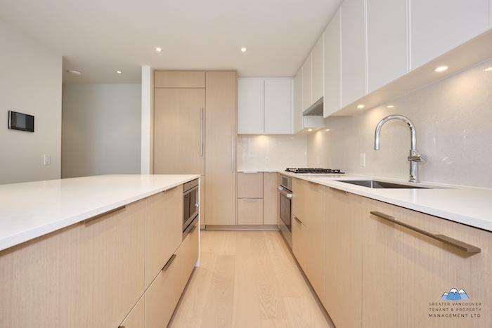 128 15th st w, North Vancouver - Photo 5