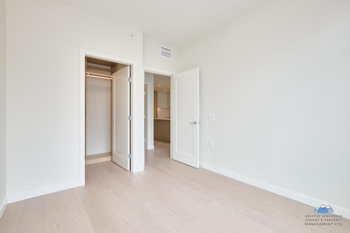 128 15th st w, North Vancouver - Photo 11