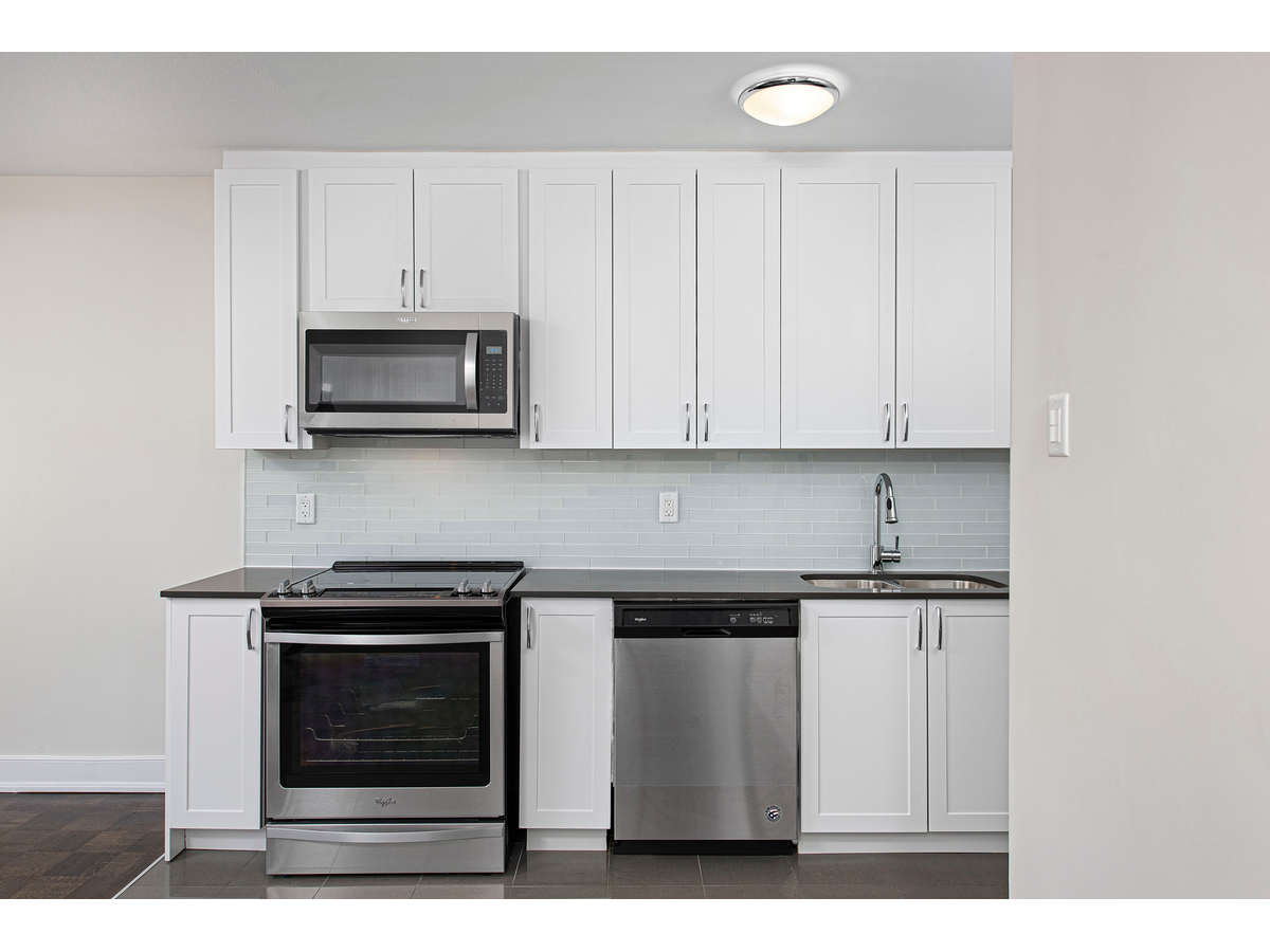 100 Cosburn Ave. - Photo 20